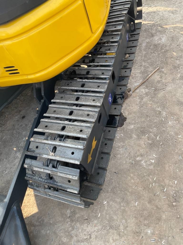 Komatsu PC 35 - Мини-экскаватор: фото 2 Komatsu PC 35 - Мини-экскаватор: фото 2