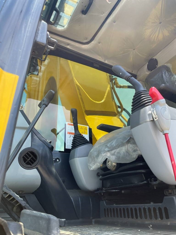 Komatsu PC 400 - Гусеничный экскаватор: фото 5 Komatsu PC 400 - Гусеничный экскаватор: фото 5