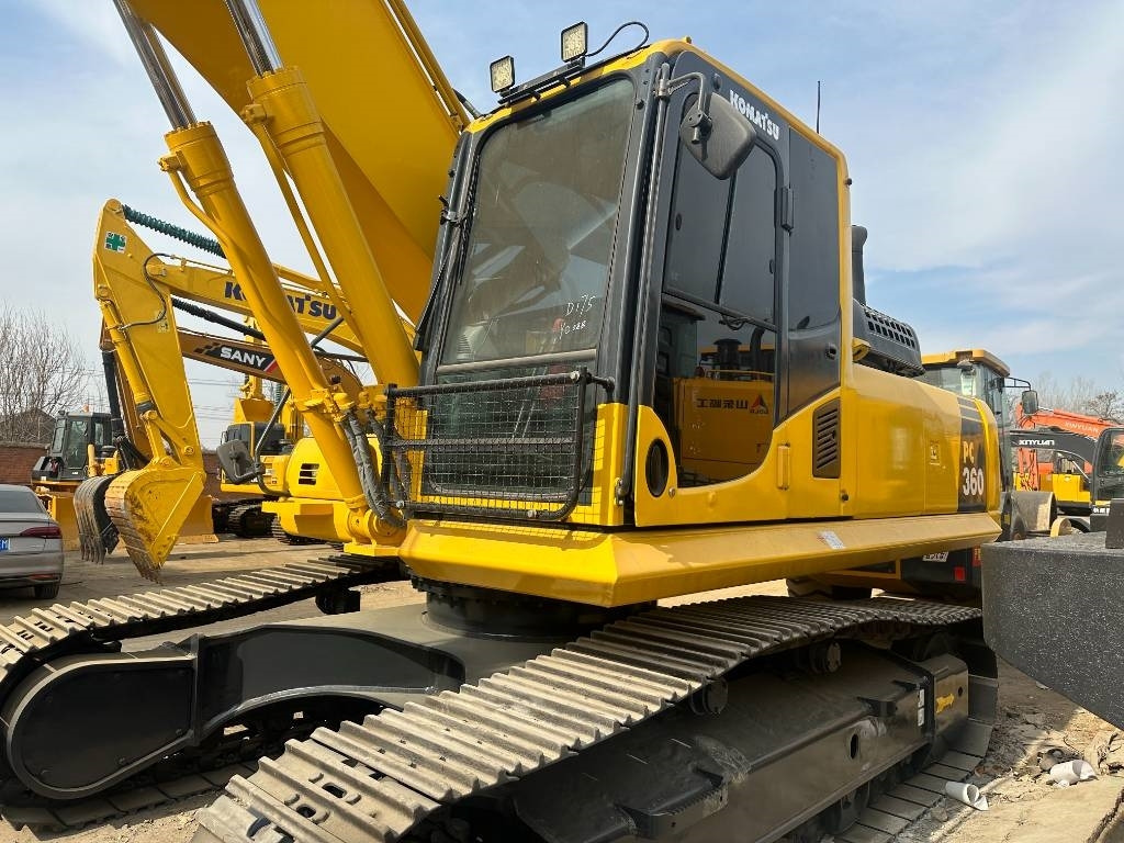 Komatsu pc360 - Гусеничный экскаватор: фото 2 Komatsu pc360 - Гусеничный экскаватор: фото 2