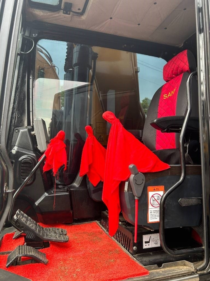 Sany SY 215 C  - Гусеничный экскаватор: фото 3 Sany SY 215 C  - Гусеничный экскаватор: фото 3