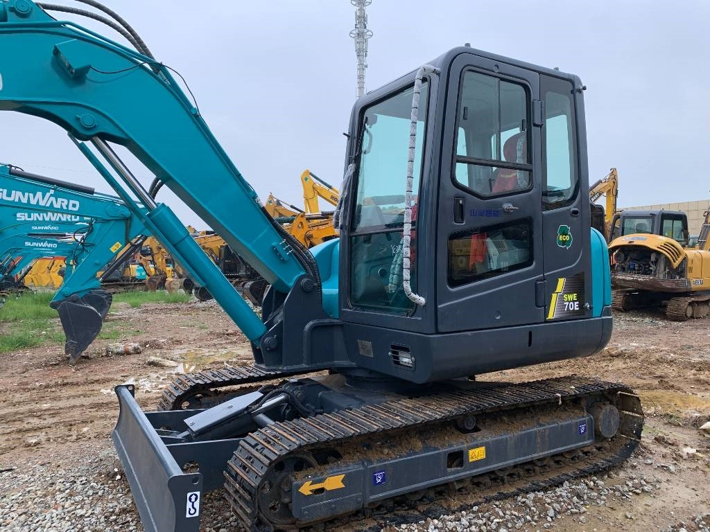 Новый Гусеничный экскаватор Sunward SWE 70: фото 10 Новый Гусеничный экскаватор Sunward SWE 70: фото 10