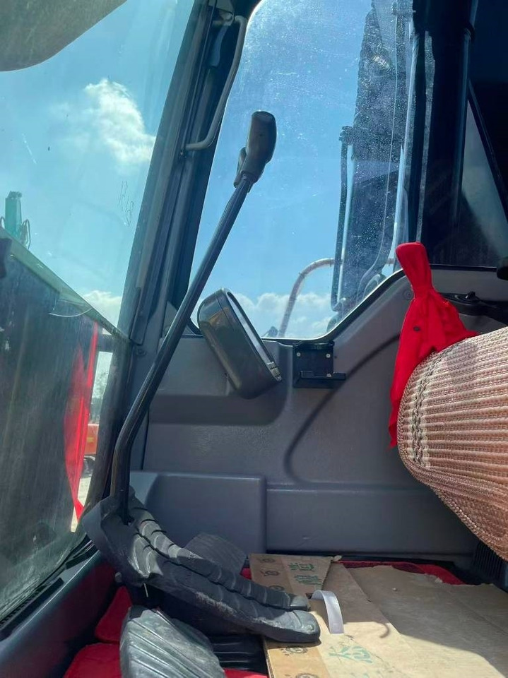 Volvo EC 240 - Гусеничный экскаватор: фото 5 Volvo EC 240 - Гусеничный экскаватор: фото 5