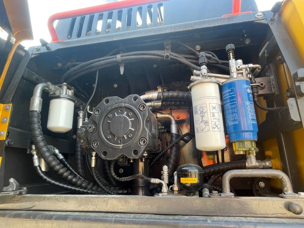 Volvo EC 290 - Гусеничный экскаватор: фото 2 Volvo EC 290 - Гусеничный экскаватор: фото 2