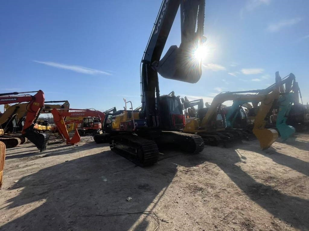 Volvo EC300  - Гусеничный экскаватор: фото 3 Volvo EC300  - Гусеничный экскаватор: фото 3