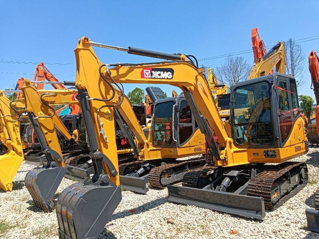 XCMG XE 60 DA - Мини-экскаватор: фото 1 XCMG XE 60 DA - Мини-экскаватор: фото 1