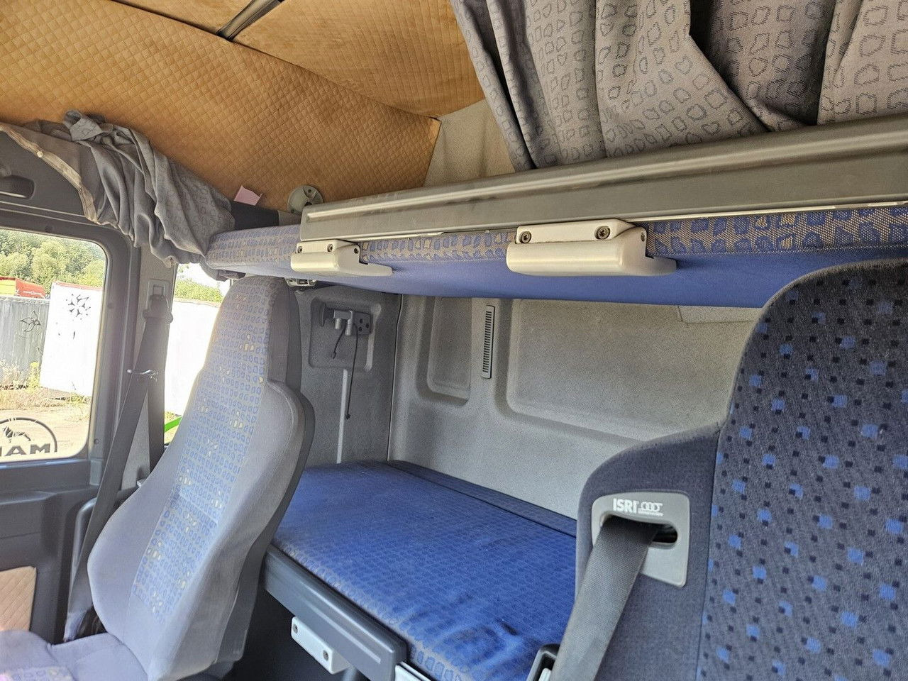 Тягач MAN 18.413 FLS - Manual pump and injectors, Intarder, Airco: фото 13 Тягач MAN 18.413 FLS - Manual pump and injectors, Intarder, Airco: фото 13