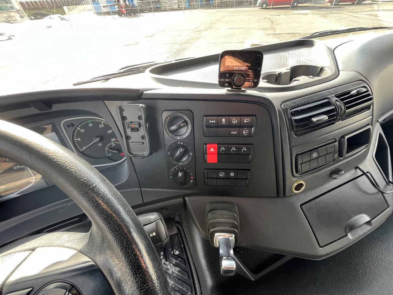 Грузовик бортовой/ Платформа, Автоманипулятор Mercedes truck ATEGO, 1527, Crane HMF 1120 - K5: фото 19