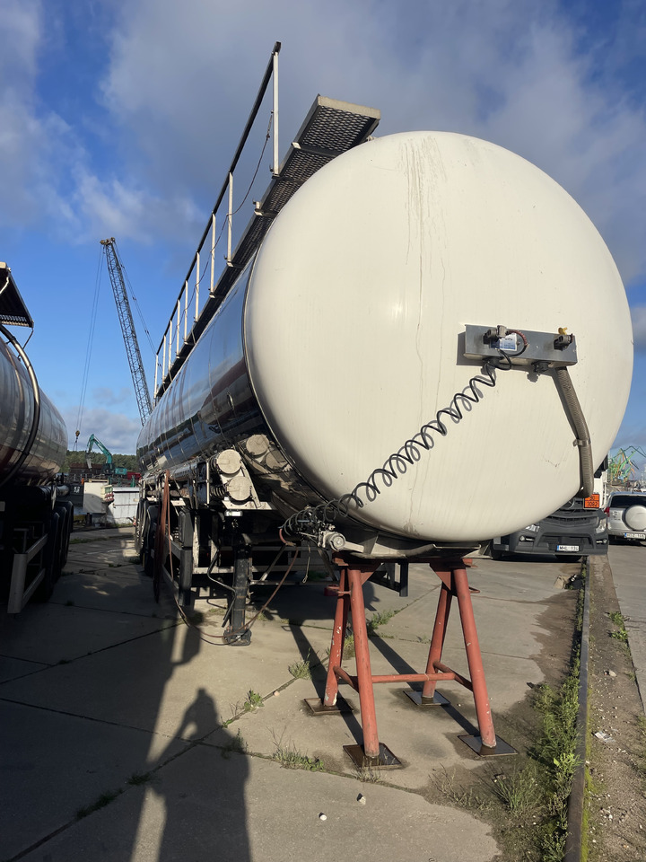 Klaeser TSA 55 C - Полуприцеп-цистерна: фото 4 Klaeser TSA 55 C - Полуприцеп-цистерна: фото 4