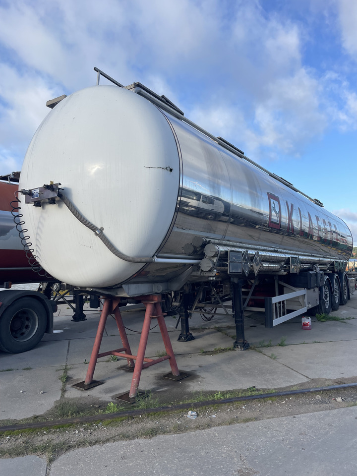 Klaeser TSA 55 C - Полуприцеп-цистерна: фото 3 Klaeser TSA 55 C - Полуприцеп-цистерна: фото 3
