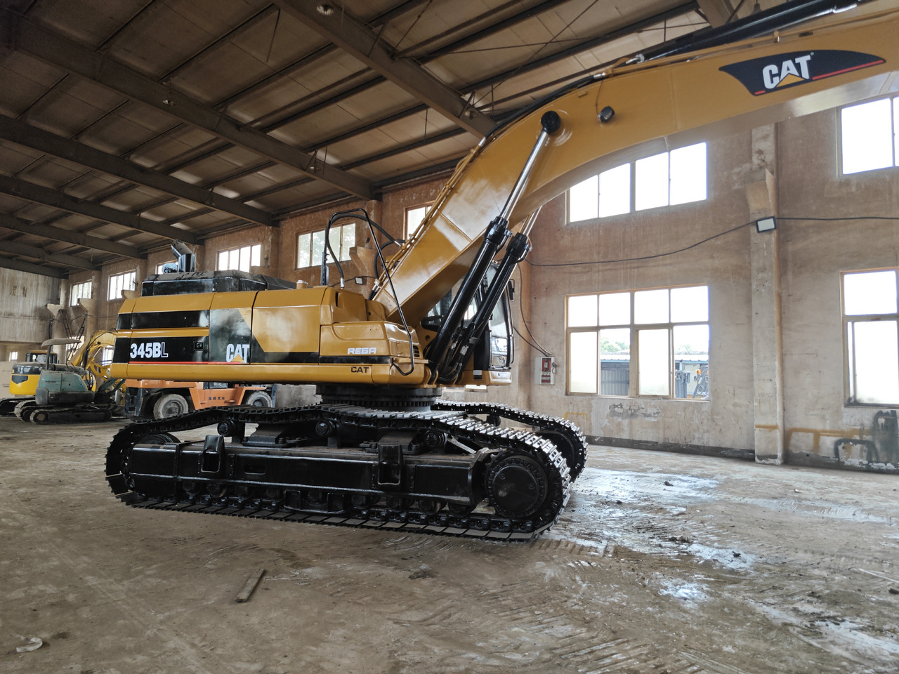 CATERPILLAR 345B Used 45ton excavator - Гусеничный экскаватор: фото 3 CATERPILLAR 345B Used 45ton excavator - Гусеничный экскаватор: фото 3