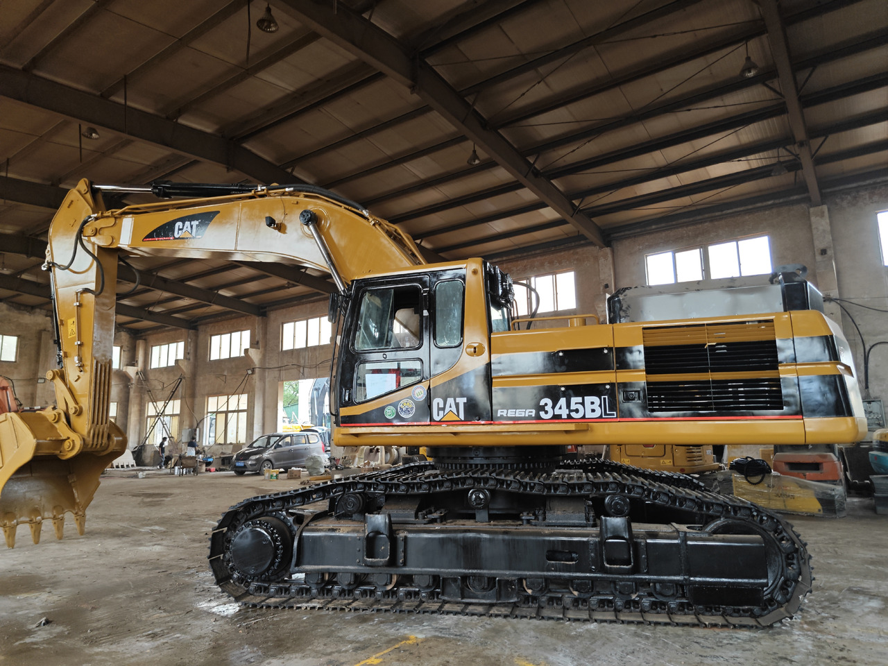 CATERPILLAR 345B Used 45ton excavator - Гусеничный экскаватор: фото 1 CATERPILLAR 345B Used 45ton excavator - Гусеничный экскаватор: фото 1