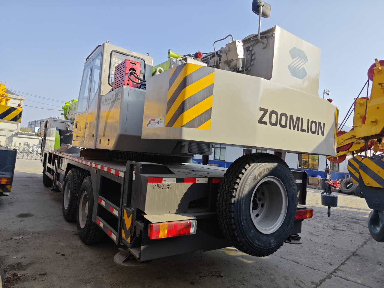 Zoomlion ZTC250V - Мобильный кран: фото 1 Zoomlion ZTC250V - Мобильный кран: фото 1