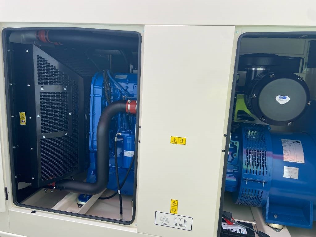 FG Wilson P715-3 - 715 kVA Genset - DPX-16023 - Электрогенератор: фото 4 FG Wilson P715-3 - 715 kVA Genset - DPX-16023 - Электрогенератор: фото 4