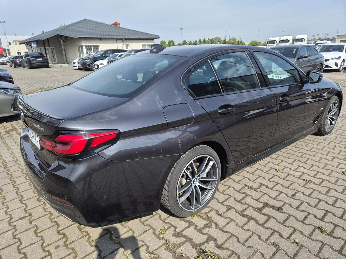 BMW 520D XDRIVE SEDAN - Седан: фото 4 BMW 520D XDRIVE SEDAN - Седан: фото 4