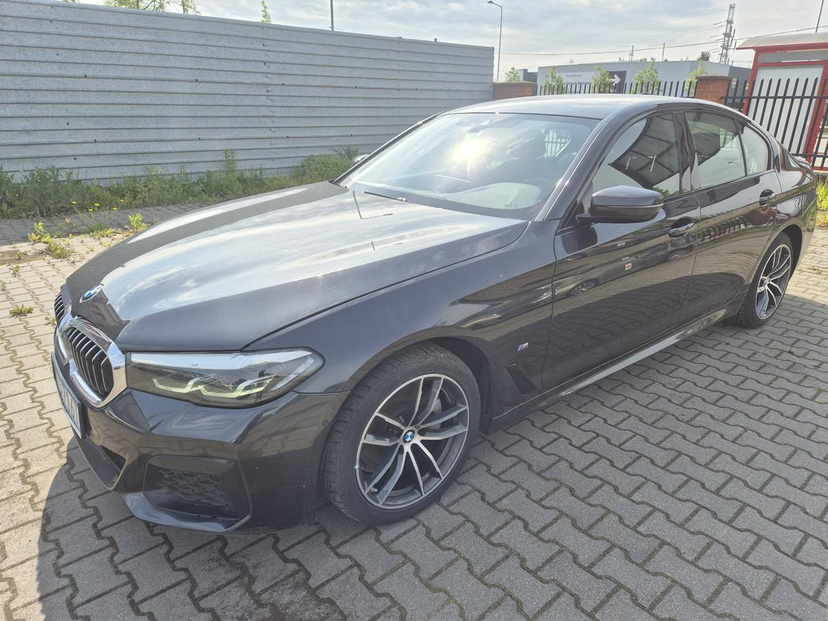 BMW 520D XDRIVE SEDAN - Седан: фото 2 BMW 520D XDRIVE SEDAN - Седан: фото 2