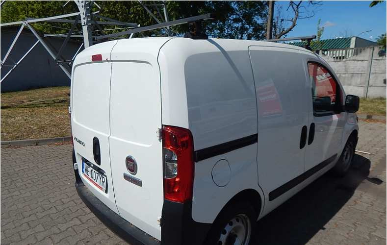 FIAT FIORINO FURGON BLASZAK - Цельнометаллический фургон: фото 3 FIAT FIORINO FURGON BLASZAK - Цельнометаллический фургон: фото 3