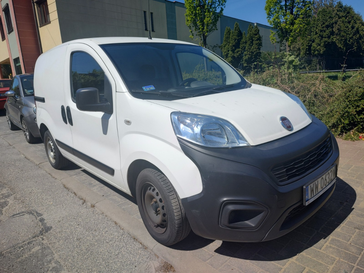 FIAT FIORINO FURGON BLASZAK - Цельнометаллический фургон: фото 1 FIAT FIORINO FURGON BLASZAK - Цельнометаллический фургон: фото 1