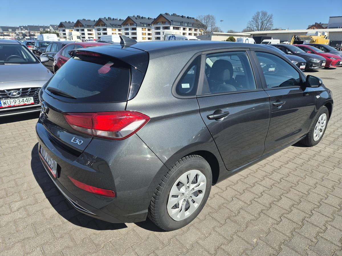 HYUNDAI I30 HATCHBACK - Легковой автомобиль: фото 4 HYUNDAI I30 HATCHBACK - Легковой автомобиль: фото 4