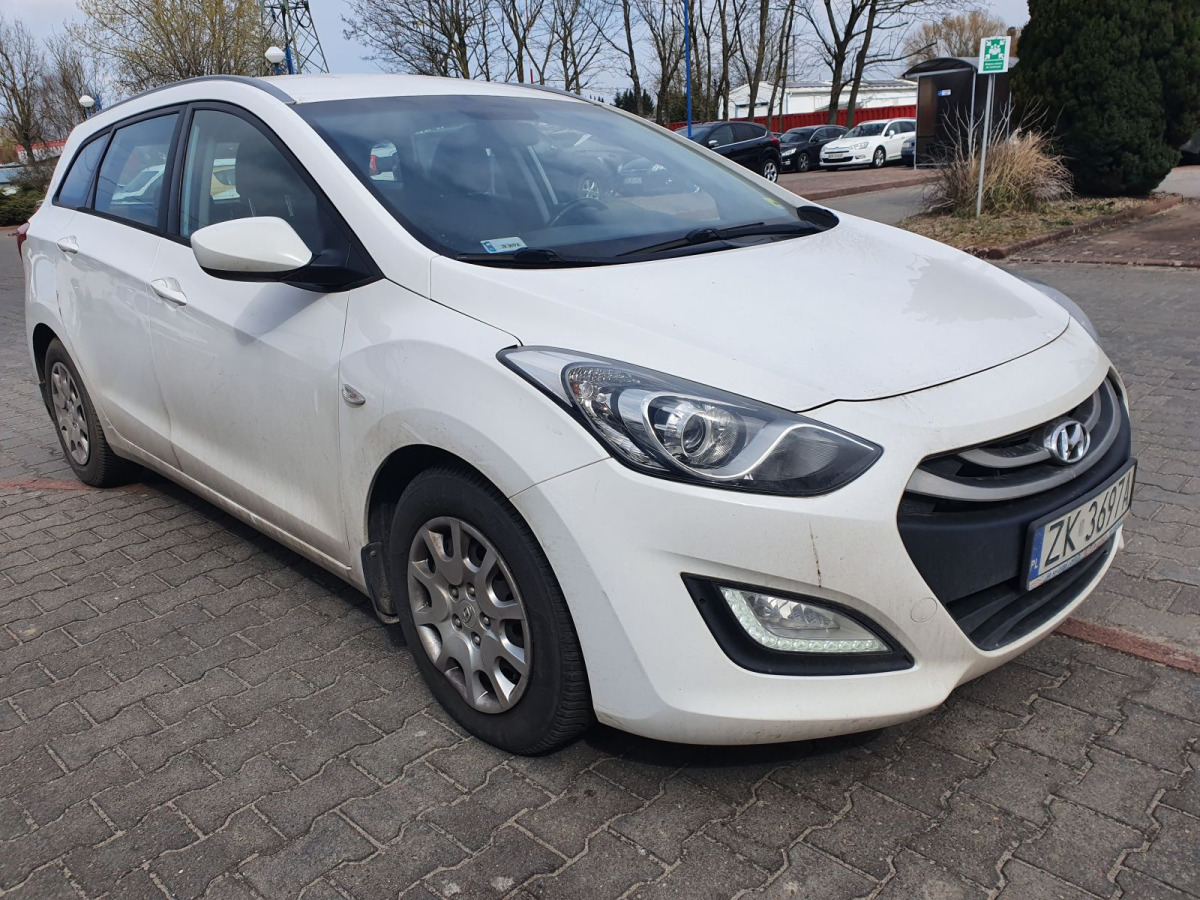 HYUNDAI I30 KOMBI - Легковой автомобиль: фото 1 HYUNDAI I30 KOMBI - Легковой автомобиль: фото 1