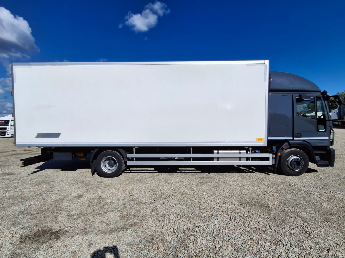 IVECO EURO CARGO IZOTERMICZNY - Изотермический грузовик: фото 4 IVECO EURO CARGO IZOTERMICZNY - Изотермический грузовик: фото 4