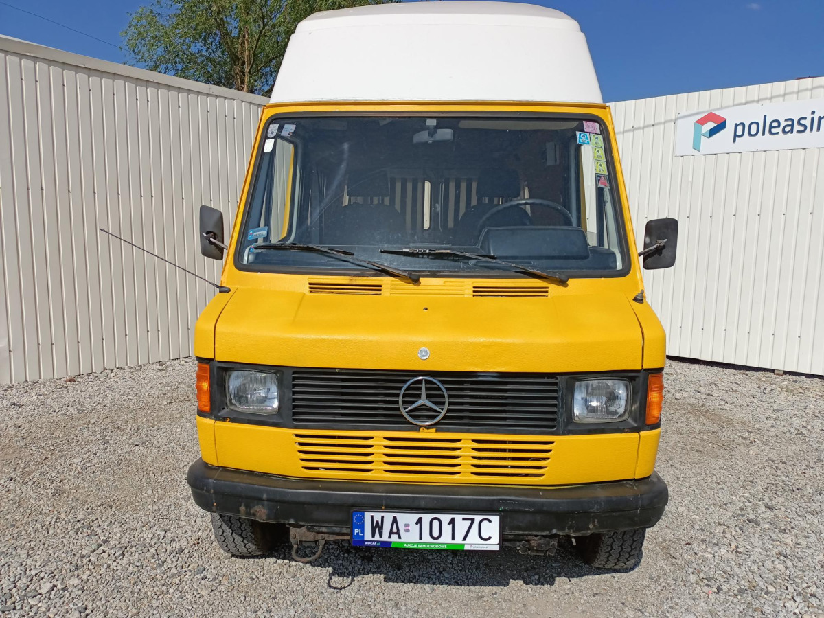 MERCEDES BENZ 307 KAMPER - Кастенваген: фото 3 MERCEDES BENZ 307 KAMPER - Кастенваген: фото 3