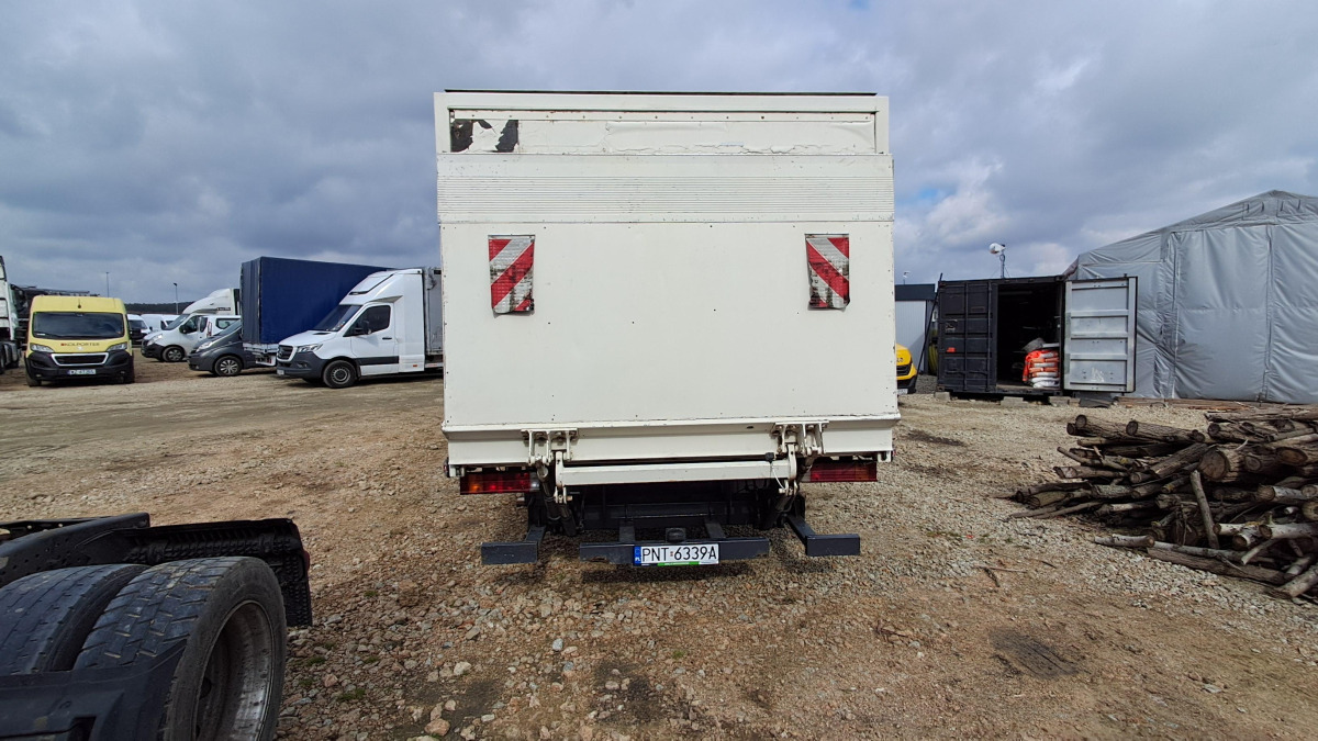 MERCEDES BENZ ATEGO SPECJALISTYCZNY - Тентованный грузовик: фото 4 MERCEDES BENZ ATEGO SPECJALISTYCZNY - Тентованный грузовик: фото 4
