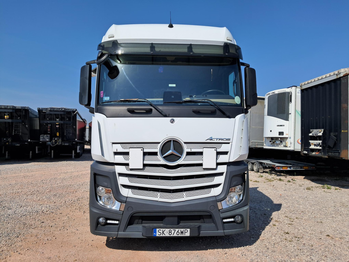MERCEDES BENZ ACTROS CIĄGNIK SIODŁOWY - Тягач: фото 2 MERCEDES BENZ ACTROS CIĄGNIK SIODŁOWY - Тягач: фото 2