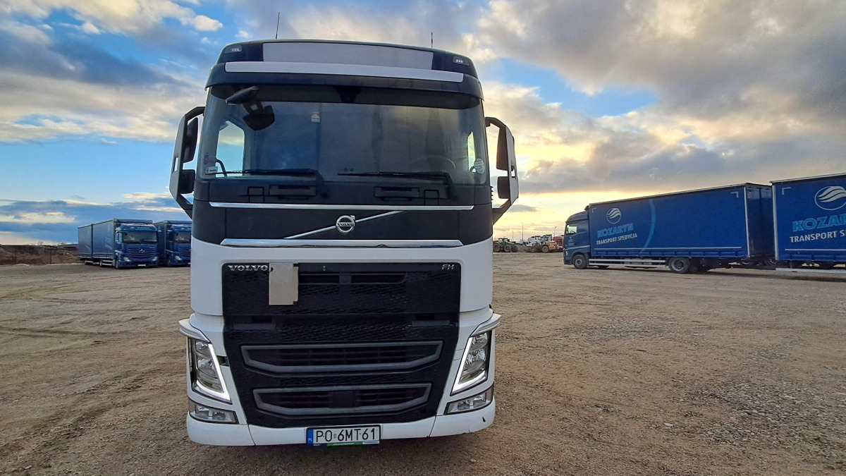 VOLVO FH 460 CIĄGNIK SIODŁOWY - Тягач: фото 2 VOLVO FH 460 CIĄGNIK SIODŁOWY - Тягач: фото 2