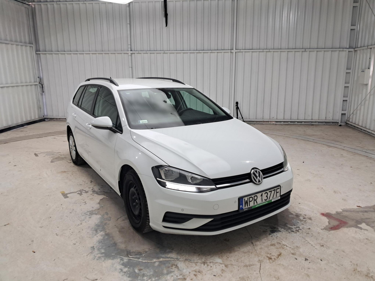 VOLKSWAGEN GOLF KOMBI - Легковой автомобиль: фото 1 VOLKSWAGEN GOLF KOMBI - Легковой автомобиль: фото 1