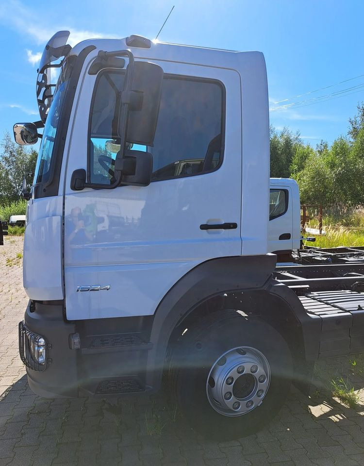 Mercedes-Benz Atego 1624 L Podwozie - Грузовик-шасси: фото 3 Mercedes-Benz Atego 1624 L Podwozie - Грузовик-шасси: фото 3