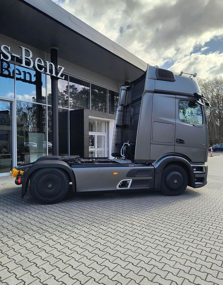 Mercedes-Benz Actros 1848 LS - Тягач: фото 4 Mercedes-Benz Actros 1848 LS - Тягач: фото 4