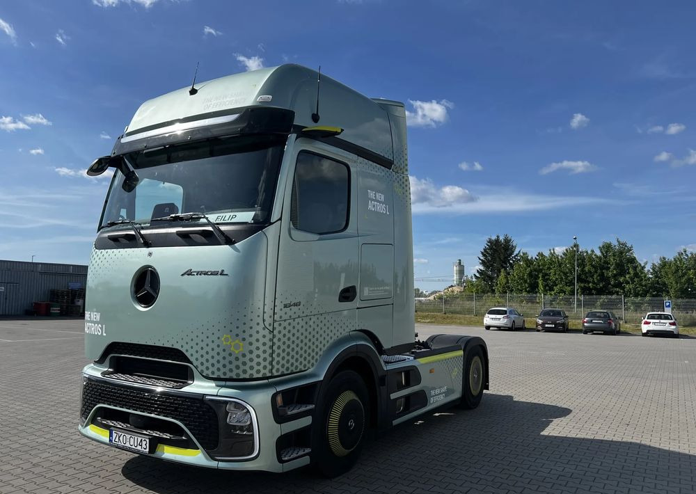 Mercedes-Benz Actros 1848 LS - Тягач: фото 1 Mercedes-Benz Actros 1848 LS - Тягач: фото 1