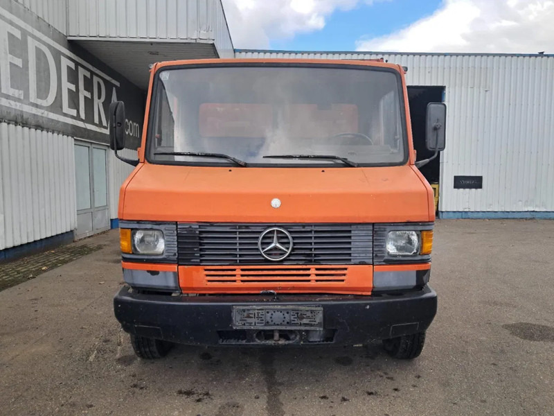 Mercedes-Benz 609 D, Manual , Spring Suspension - Грузовик бортовой/ Платформа: фото 5 Mercedes-Benz 609 D, Manual , Spring Suspension - Грузовик бортовой/ Платформа: фото 5