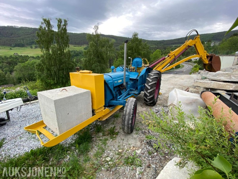 Трактор 1963 Fordson Superdexta, H-J3 Hydraulic excavator: фото 1