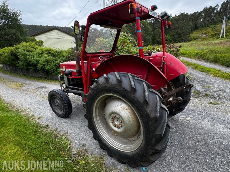 1971 Massey Ferguson 135 traktor MVA FRI - Трактор: фото 5 1971 Massey Ferguson 135 traktor MVA FRI - Трактор: фото 5