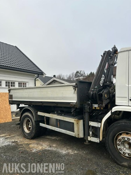 1995 Scania P93 tippbil med kran - Самосвал: фото 3 1995 Scania P93 tippbil med kran - Самосвал: фото 3