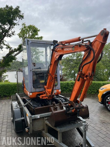 2000 Minigraver - Hitachi EX15 - Мини-экскаватор: фото 2 2000 Minigraver - Hitachi EX15 - Мини-экскаватор: фото 2