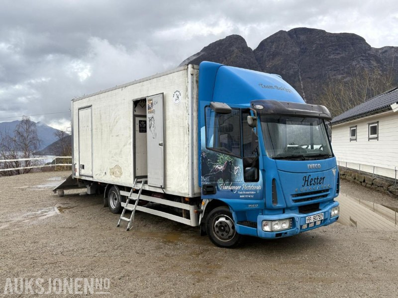 2004 Iveco Eurocargo hestebil - Грузовик для перевозки животных: фото 2 2004 Iveco Eurocargo hestebil - Грузовик для перевозки животных: фото 2