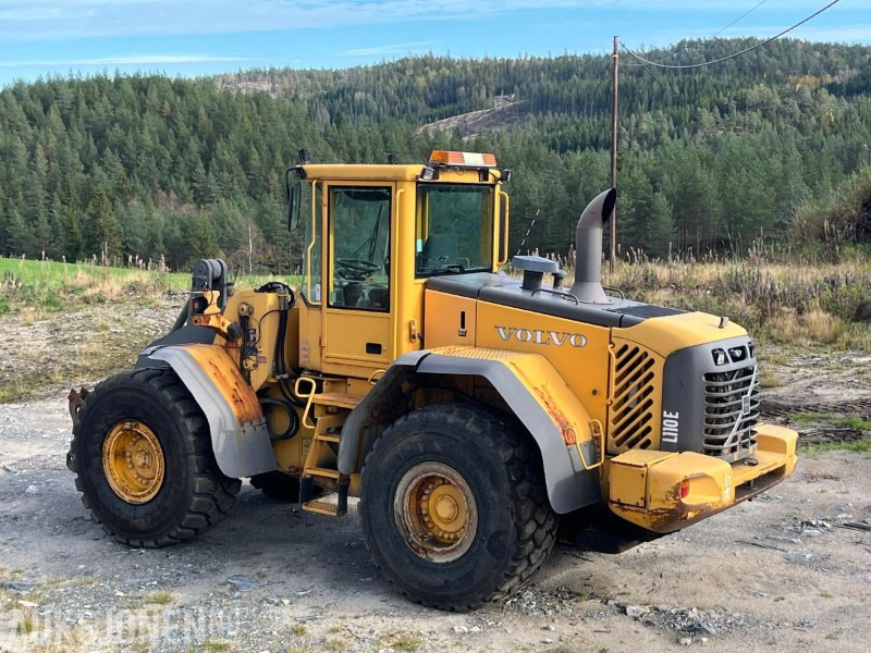 2004 Volvo L110E - Колёсный погрузчик: фото 1 2004 Volvo L110E - Колёсный погрузчик: фото 1
