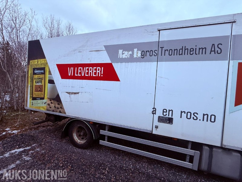 2005 Scania P270 Skapbil - 4X2 200000 km - EURO 3 200015 km m/ Kjølesystem - Грузовик с закрытым кузовом: фото 5 2005 Scania P270 Skapbil - 4X2 200000 km - EURO 3 200015 km m/ Kjølesystem - Грузовик с закрытым кузовом: фото 5