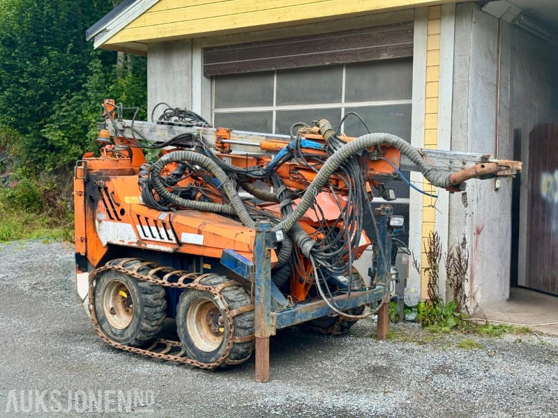 2005 Tamrock Commando 120 Borerigg - Slagtimer: 5481 - Буровая машина: фото 3 2005 Tamrock Commando 120 Borerigg - Slagtimer: 5481 - Буровая машина: фото 3