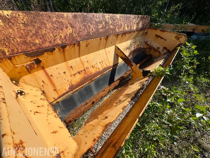 2006 EPOKE TKB 9-280 Etterhengende spreder - Строительное оборудование: фото 3 2006 EPOKE TKB 9-280 Etterhengende spreder - Строительное оборудование: фото 3