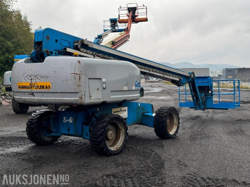 2006 Genie S-65 bomlift / 4X4 / 22 meter arbeidshøyde - Подъёмник: фото 5 2006 Genie S-65 bomlift / 4X4 / 22 meter arbeidshøyde - Подъёмник: фото 5