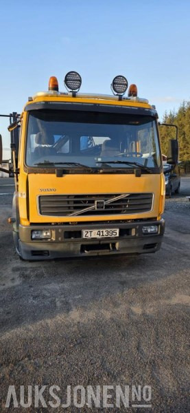 2006 Volvo FL250 Kranbil med tipp - 4X2 - Automat - HMF 683 K2 kran - Aluminiumskarmer - EU godkjent - Gått 206.755 km - Автоманипулятор: фото 5 2006 Volvo FL250 Kranbil med tipp - 4X2 - Automat - HMF 683 K2 kran - Aluminiumskarmer - EU godkjent - Gått 206.755 km - Автоманипулятор: фото 5