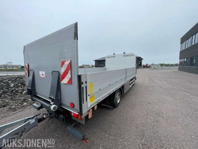 2007 RENAULT MIDLUM LASTEBIL - PLANBIL MED LIFT - 2022 BK-HENGEREN PHN 3565TTA 3 AKSLET MED VIPPEFUNKSJON- KUN 95544 KM! - Грузовик бортовой/ Платформа: фото 5 2007 RENAULT MIDLUM LASTEBIL - PLANBIL MED LIFT - 2022 BK-HENGEREN PHN 3565TTA 3 AKSLET MED VIPPEFUNKSJON- KUN 95544 KM! - Грузовик бортовой/ Платформа: фото 5