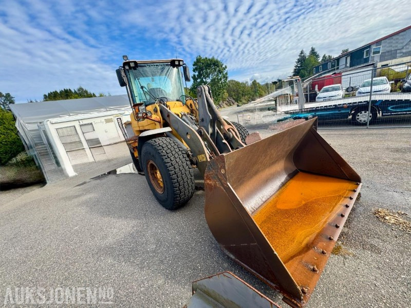 2007 Volvo L90F - Hjullaster - Skuffe - Timer: 6792 - Колёсный погрузчик: фото 2 2007 Volvo L90F - Hjullaster - Skuffe - Timer: 6792 - Колёсный погрузчик: фото 2