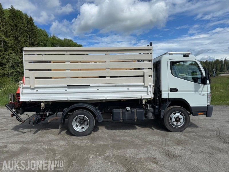 2010 Fuso FUSO 7C15 Bakmontert kran Treveis tipp Høye lemmer - Самосвал: фото 3 2010 Fuso FUSO 7C15 Bakmontert kran Treveis tipp Høye lemmer - Самосвал: фото 3