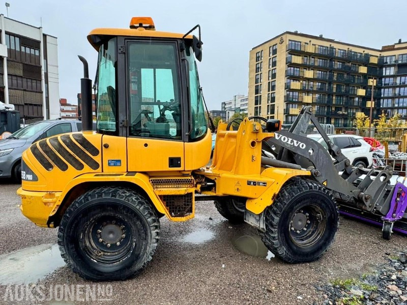 2010 Volvo L35B PRO HJULLASTER - 2711 TIMER, RYGGEKAMERA, DIFF.SPERRER, SKUFFE, HYDR. PALLEGAFLER, HURTIGKOBLING, TP-LINKAGE - Колёсный погрузчик: фото 3 2010 Volvo L35B PRO HJULLASTER - 2711 TIMER, RYGGEKAMERA, DIFF.SPERRER, SKUFFE, HYDR. PALLEGAFLER, HURTIGKOBLING, TP-LINKAGE - Колёсный погрузчик: фото 3