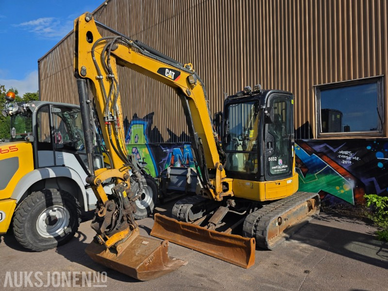 2012 Cat 305E minigraver med pusseskuff - Engcon tiltrotator - Pusseskuff - S40 - Мини-экскаватор: фото 1 2012 Cat 305E minigraver med pusseskuff - Engcon tiltrotator - Pusseskuff - S40 - Мини-экскаватор: фото 1