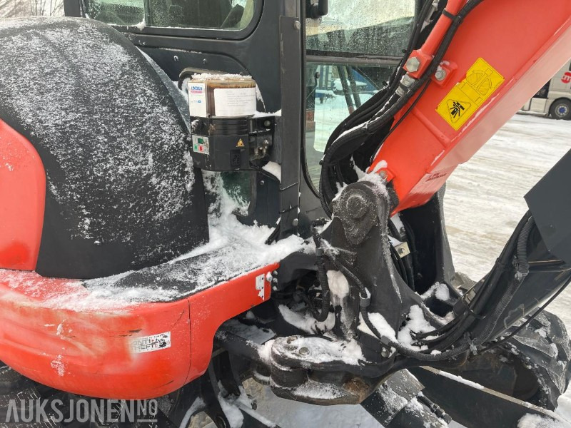 Мини-экскаватор 2012 Kubota KX057-4 Gravemaskin med tiltrotator, tre skuffer, kun 4408 timer: фото 22 Мини-экскаватор 2012 Kubota KX057-4 Gravemaskin med tiltrotator, tre skuffer, kun 4408 timer: фото 22